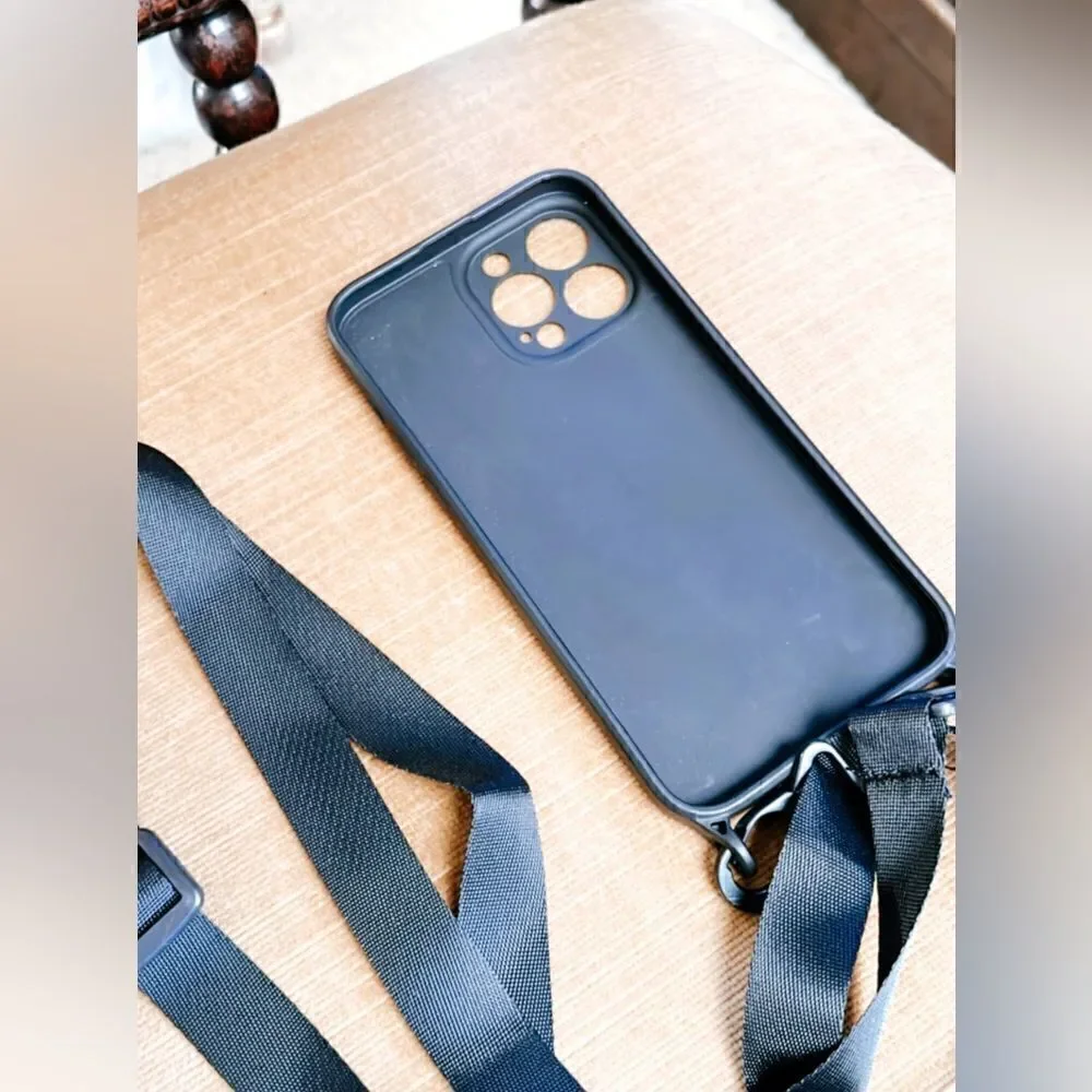 black iphone 13 case